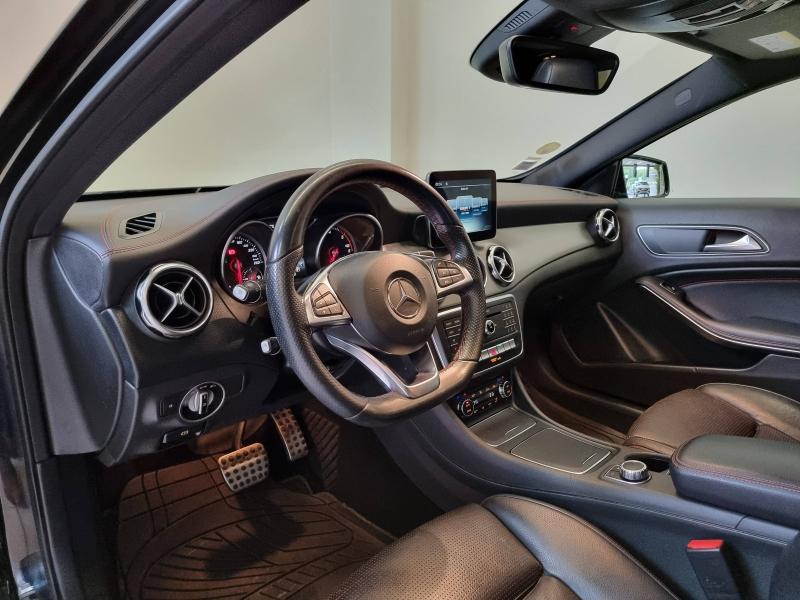 MERCEDES-BENZ GLA - 200 d 136ch Fascination 7G-DCT Euro6c