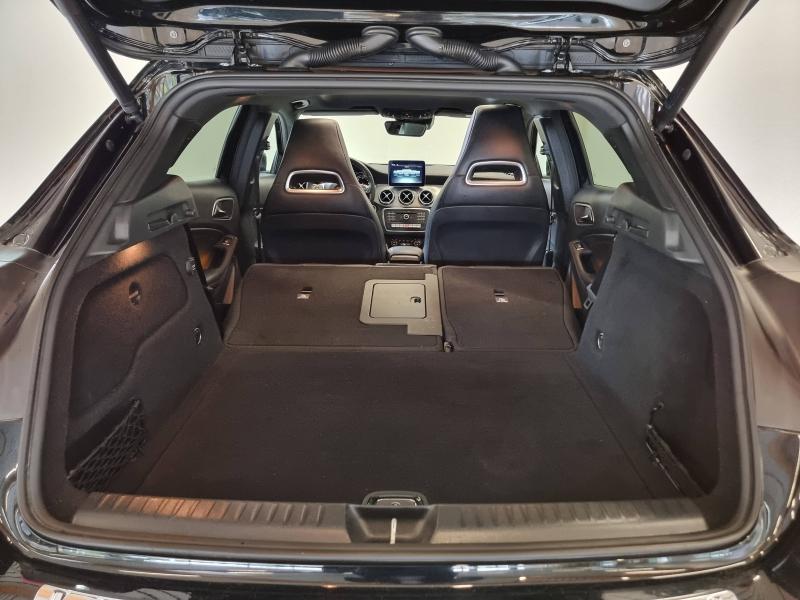 MERCEDES-BENZ GLA - 200 d 136ch Fascination 7G-DCT Euro6c