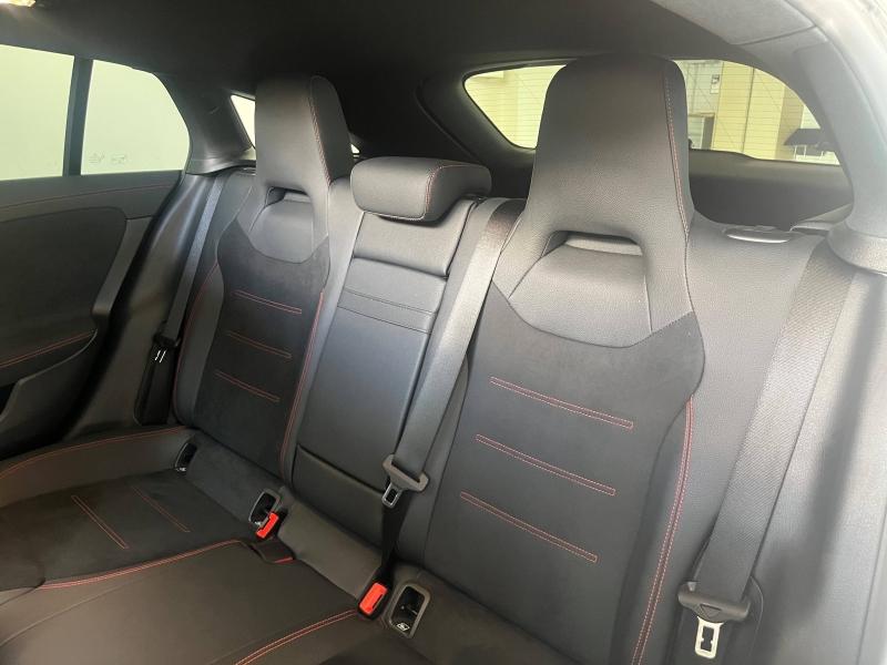MERCEDES-BENZ CLA Shooting Brake - 200 163ch AMG Line 7G-DCT