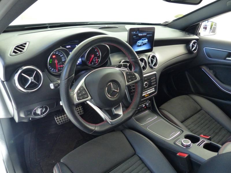 MERCEDES-BENZ GLA - 200 d 136ch Fascination 7G-DCT Euro6c