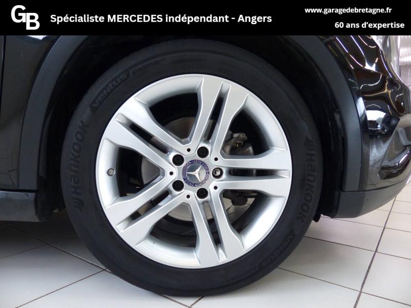 MERCEDES-BENZ GLA - 200 Sensation 7G-DCT