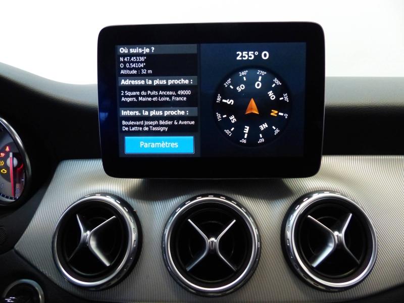 MERCEDES-BENZ GLA - 200 Sensation 7G-DCT