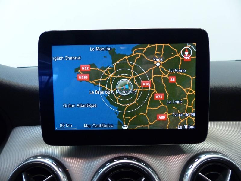 MERCEDES-BENZ GLA - 200 Sensation 7G-DCT