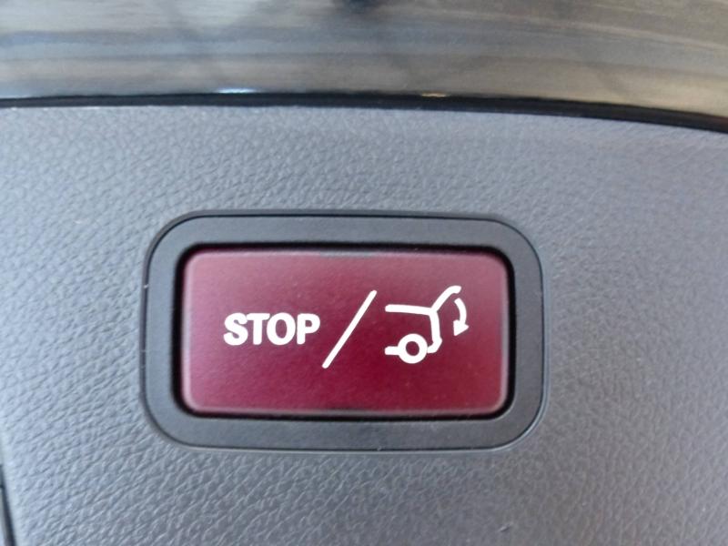 MERCEDES-BENZ GLA - 200 Sensation 7G-DCT