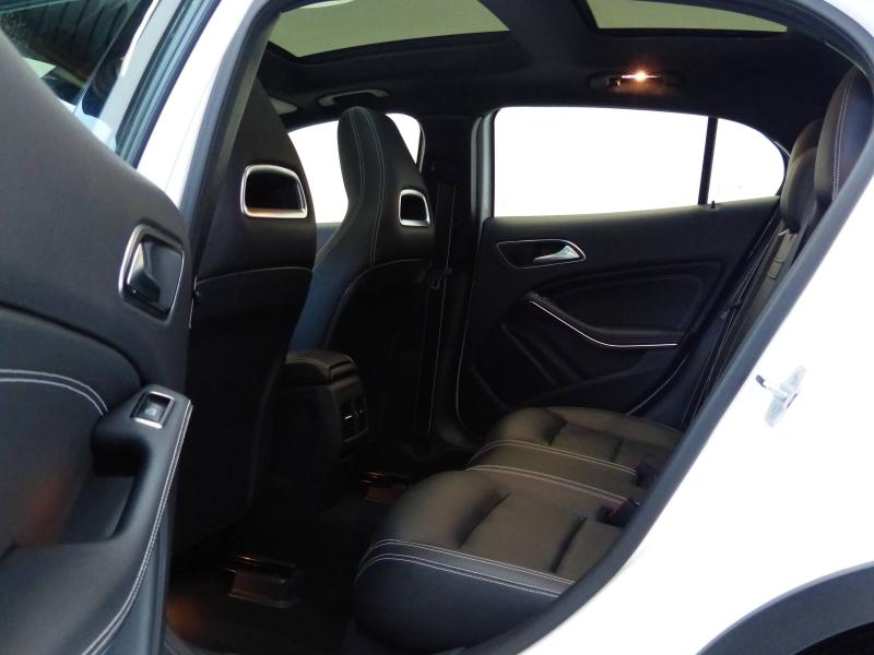 MERCEDES-BENZ GLA - 220 d 170ch Starlight Edition 7G-DCT Euro6c