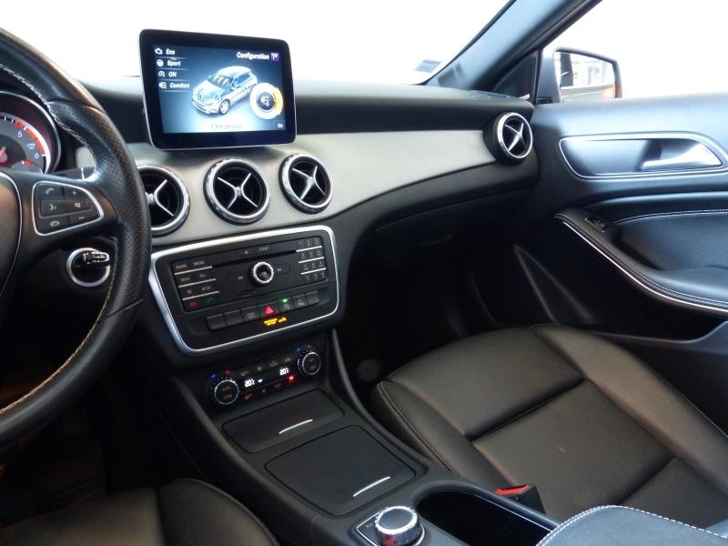 MERCEDES-BENZ GLA - 220 d Activity Edition 7G-DCT