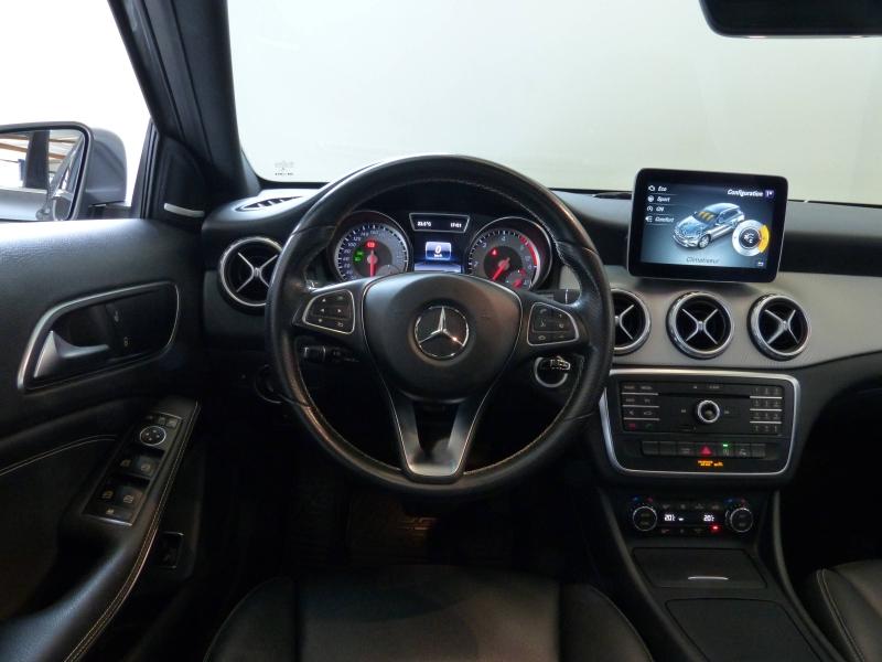 MERCEDES-BENZ GLA - 220 d Activity Edition 7G-DCT