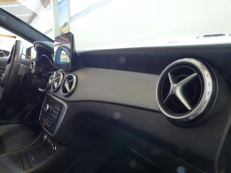 MERCEDES-BENZ GLA - 220 d Activity Edition 7G-DCT