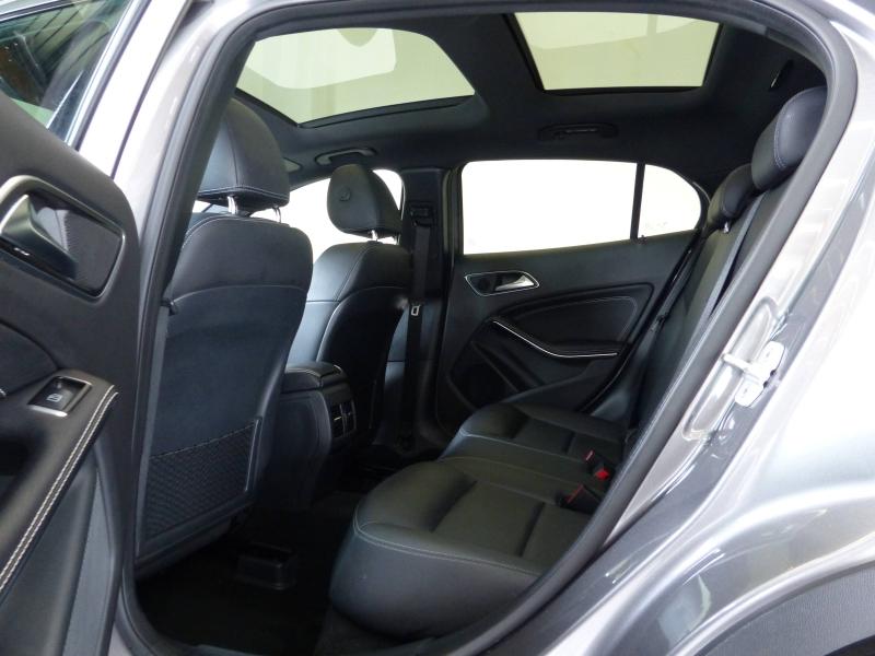 MERCEDES-BENZ GLA - 220 d Activity Edition 7G-DCT
