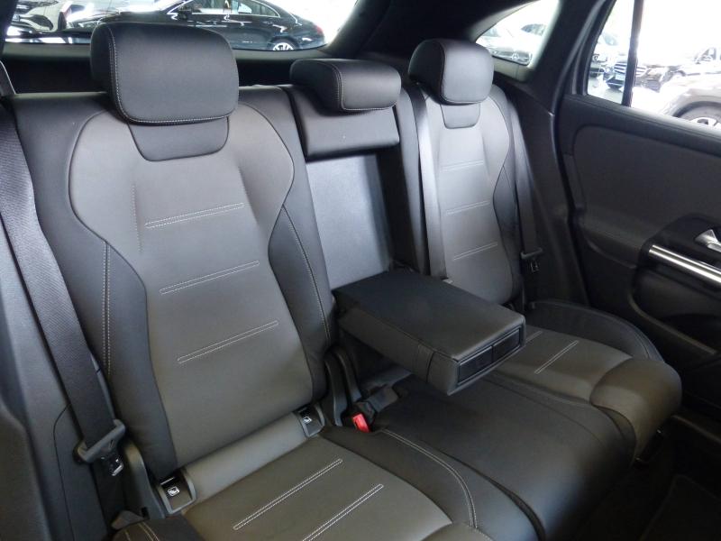 MERCEDES-BENZ GLA - 200 163ch AMG Line 7G-DCT