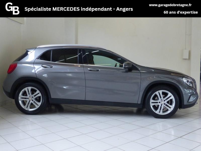 MERCEDES-BENZ GLA - 200 CDI Sensation 7G-DCT