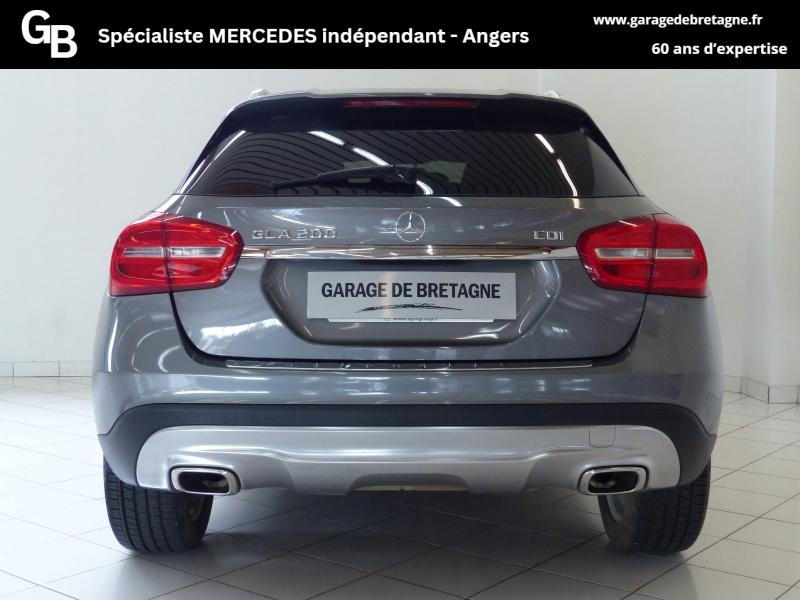 MERCEDES-BENZ GLA - 200 CDI Sensation 7G-DCT