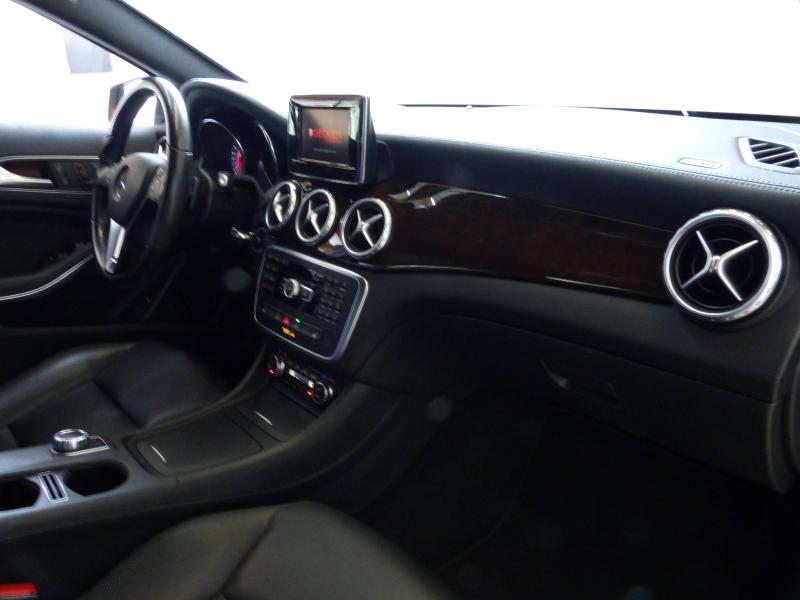 MERCEDES-BENZ GLA - 200 CDI Sensation 7G-DCT