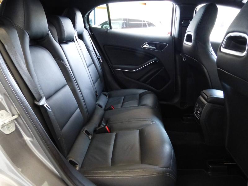 MERCEDES-BENZ GLA - 200 CDI Sensation 7G-DCT