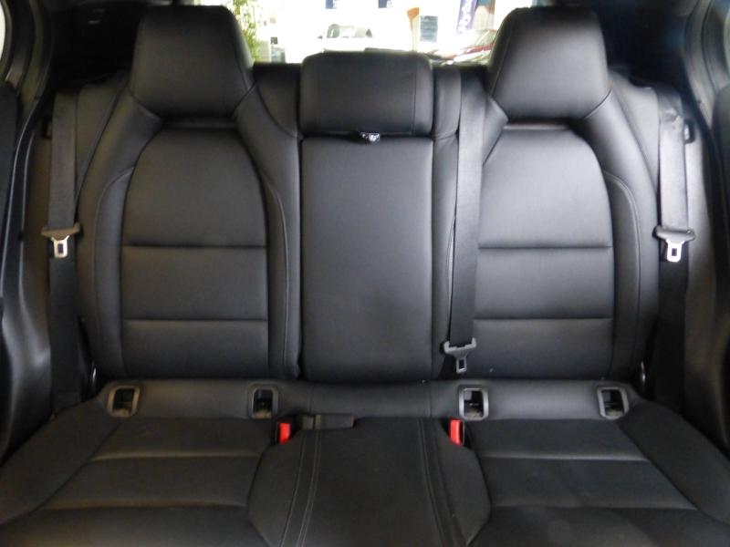 MERCEDES-BENZ GLA - 200 CDI Sensation 7G-DCT