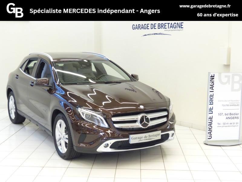 MERCEDES-BENZ GLA - 200 Sensation 7G-DCT