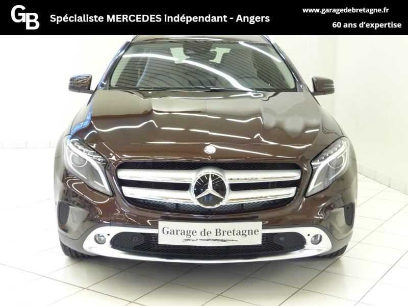 MERCEDES-BENZ GLA - 200 Sensation 7G-DCT