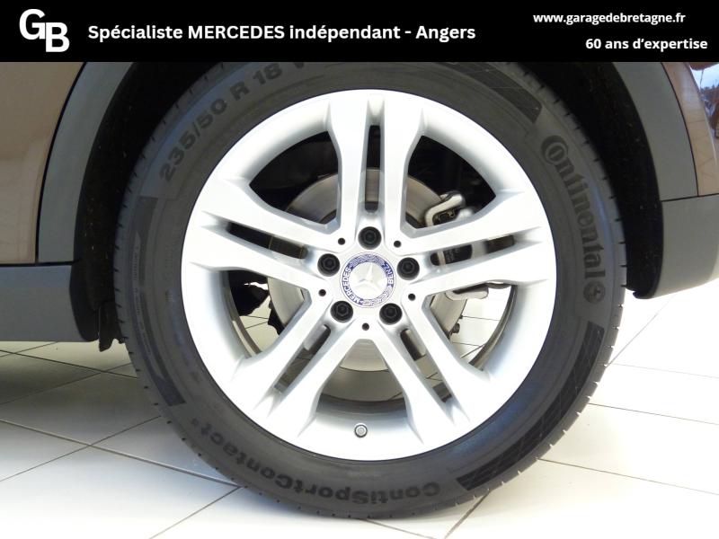 MERCEDES-BENZ GLA - 200 Sensation 7G-DCT
