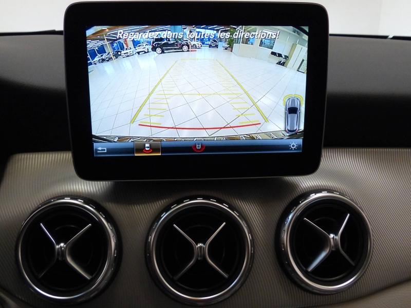 MERCEDES-BENZ GLA - 200 Sensation 7G-DCT