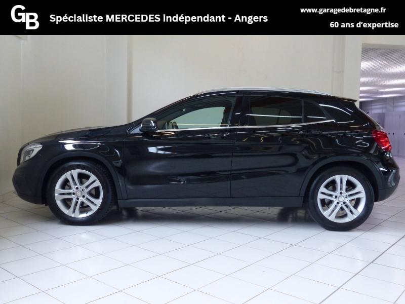 MERCEDES-BENZ GLA - 200 Sensation 7G-DCT
