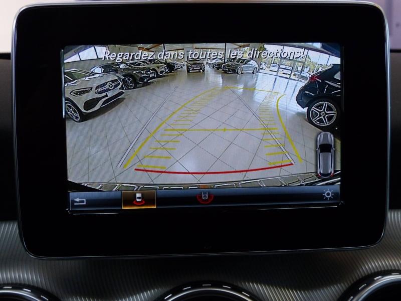 MERCEDES-BENZ GLA - 200 Sensation 7G-DCT