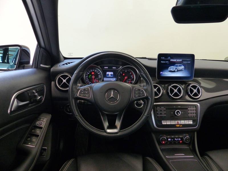 MERCEDES-BENZ GLA - 200 d 136ch Fascination 7G-DCT Euro6c