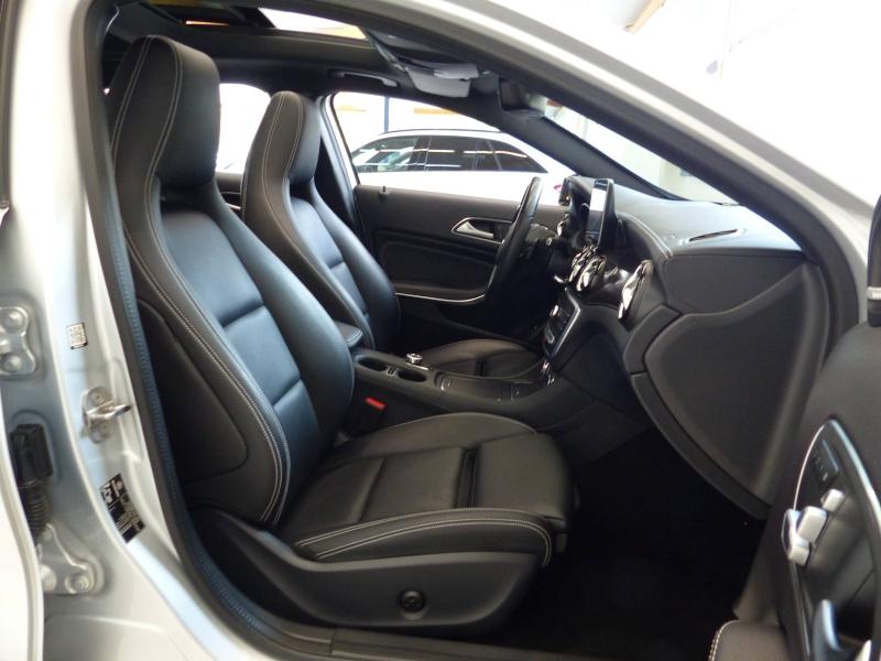MERCEDES-BENZ GLA - 200 d 136ch Fascination 7G-DCT Euro6c
