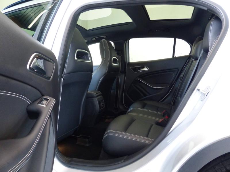 MERCEDES-BENZ GLA - 200 d 136ch Fascination 7G-DCT Euro6c
